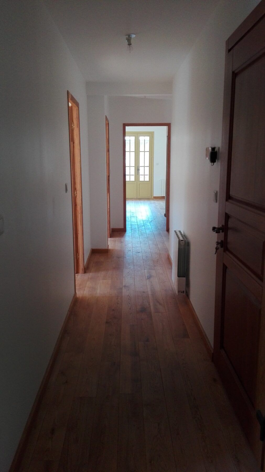 Différents aspects intérieurs dans les maisons à structure bois — photo 14