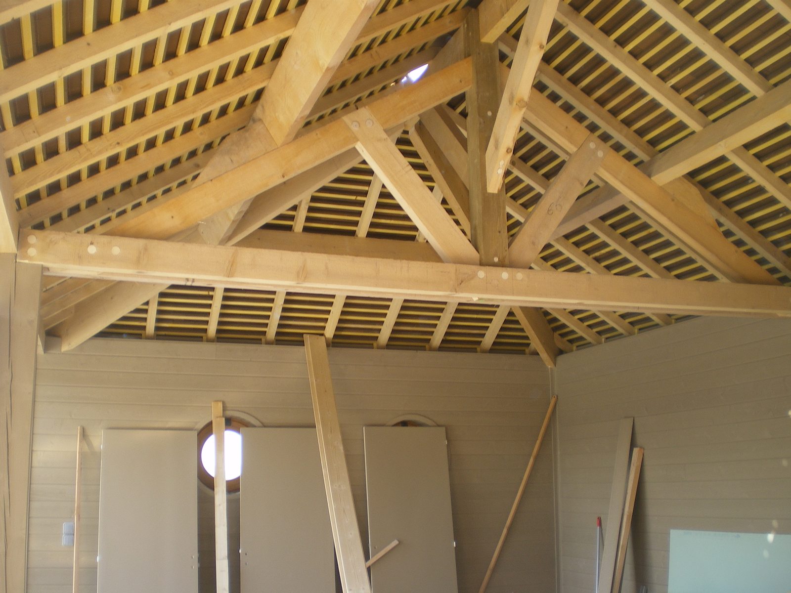 Charpente traditionnelle en cours de montage — photo 6